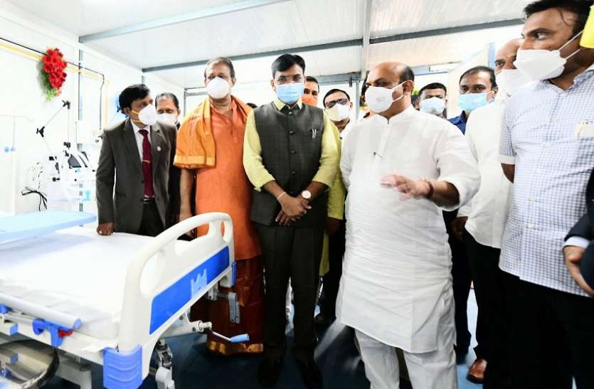 मंत्री का बयान...सिंगल रहना चाहती हैं आधुनिक भारतीय महिलाएं मंत्री का बयान...सिंगल रहना चाहती हैं आधुनिक भारतीय महिलाएं