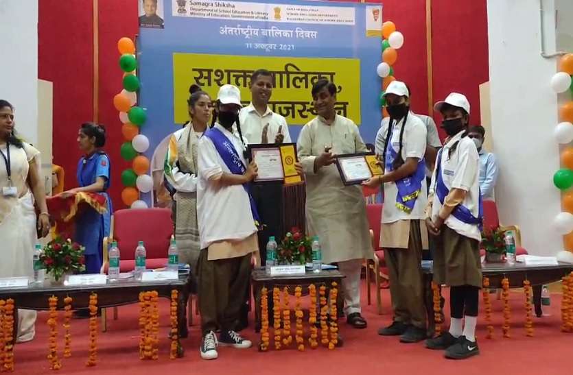 Education Deptt Program- जहां महिला स्टाफ अधिक वहां होते हैं झगड़े: डोटासरा Education Deptt Program- जहां महिला स्टाफ अधिक वहां होते हैं झगड़े: डोटासरा