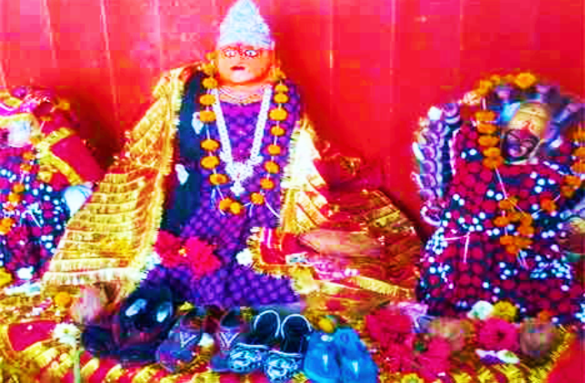 kameswari_shakti_peeth_inside.png