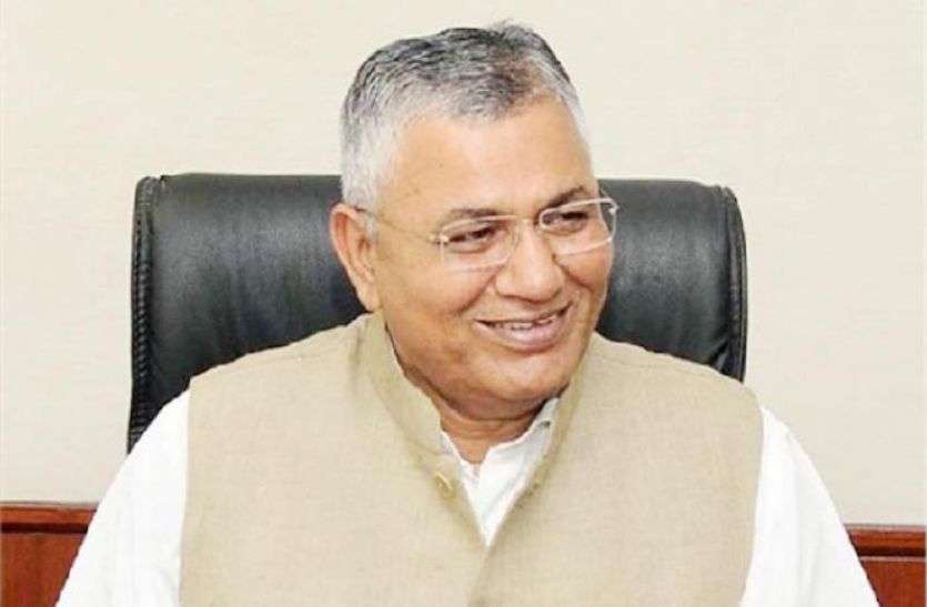 सांसद चौधरी को विदेशी मामलों की स्थायी समिति की जिम्मेदारी सांसद चौधरी को विदेशी मामलों की स्थायी समिति की जिम्मेदारी