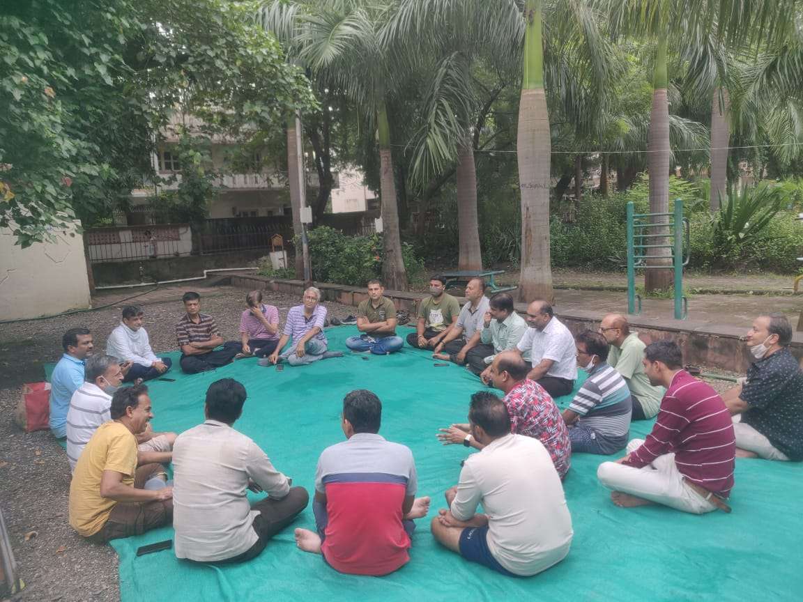 SURAT NEWS DAYRI: कपड़ा व्यापारियों ने की कई मुद्दों पर बातचीत