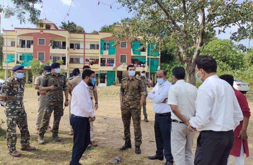 कलेक्टर, एसपी ने दशहरा समारोह स्थल, प्रतिमा विसर्जन स्थल का किया निरीक्षण कलेक्टर, एसपी ने दशहरा समारोह स्थल, प्रतिमा विसर्जन स्थल का किया निरीक्षण