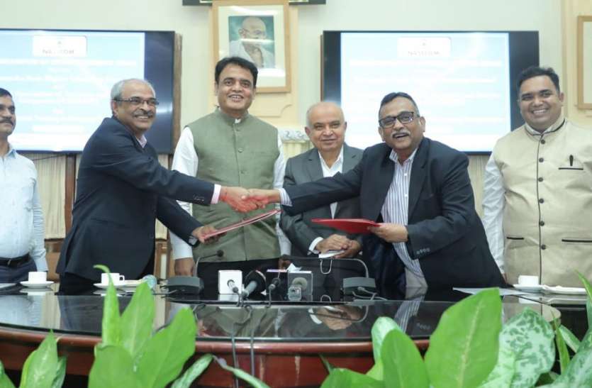 कर्नाटक : डिजिटल कौशल की मांग उपलब्धता से तीन गुना ज्यादा कर्नाटक : डिजिटल कौशल की मांग उपलब्धता से तीन गुना ज्यादा