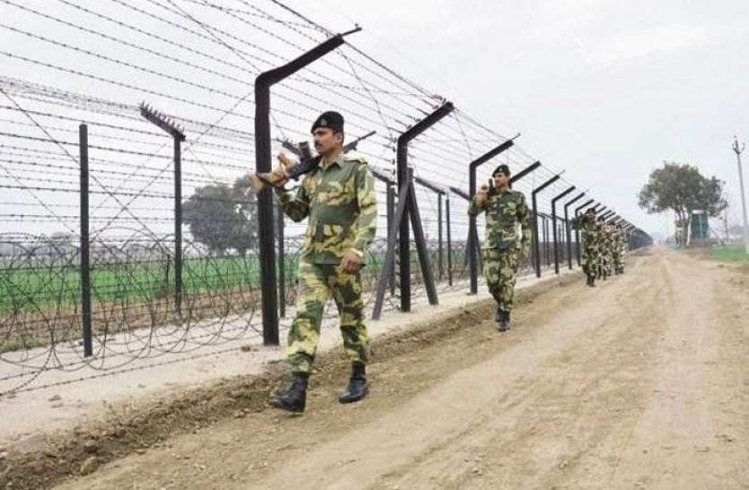 BSF can now search and arrest deeper inside Assam, Bengal and Punjab अब बॉर्डर के अंदर भी कार्रवाई कर सकेगी BSF, सरकार ने दिया बड़ा अधिकार