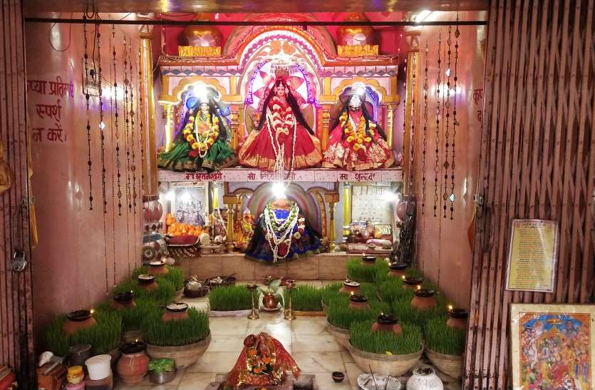 राजा हृदयशाह व निजाम शाह ने कराई थी माता की प्राण प्रतिष्ठा राजा हृदयशाह व निजाम शाह ने कराई थी माता की प्राण प्रतिष्ठा