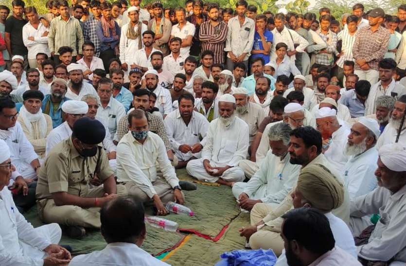56 घंटे बाद 5 आरोपी दस्तयाब, समाप्त हुआ धरना 56 घंटे बाद 5 आरोपी दस्तयाब, समाप्त हुआ धरना