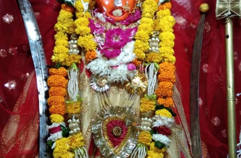 Mother Viraji on the mountains, the devotee is still not far पहाड़ों पर विराजी माता, भक्त फिर भी नहीं दूर