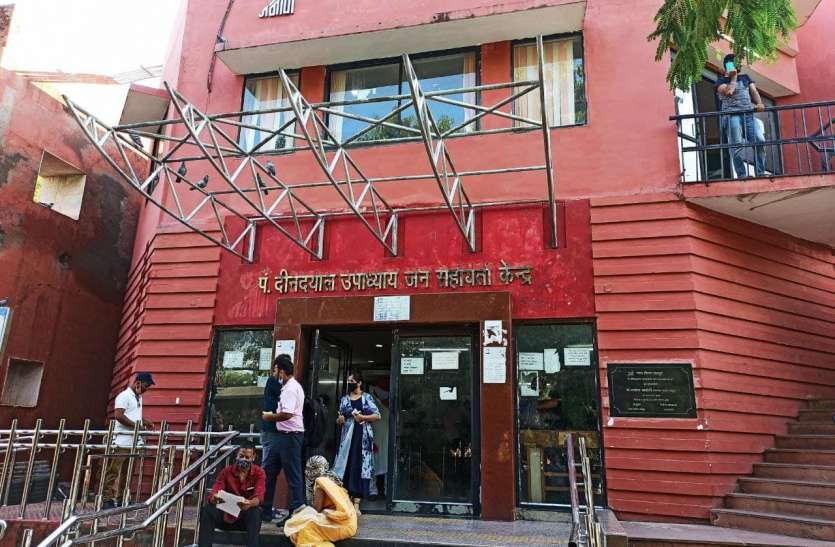 प्रशासन शहरों के संग अभियान : पट्टों से ज्यादा तो जन्म-मृत्यु पत्र जारी कर रहा है नगर निगम ग्रेटर प्रशासन शहरों के संग अभियान : पट्टों से ज्यादा तो जन्म-मृत्यु पत्र जारी कर रहा है नगर निगम ग्रेटर