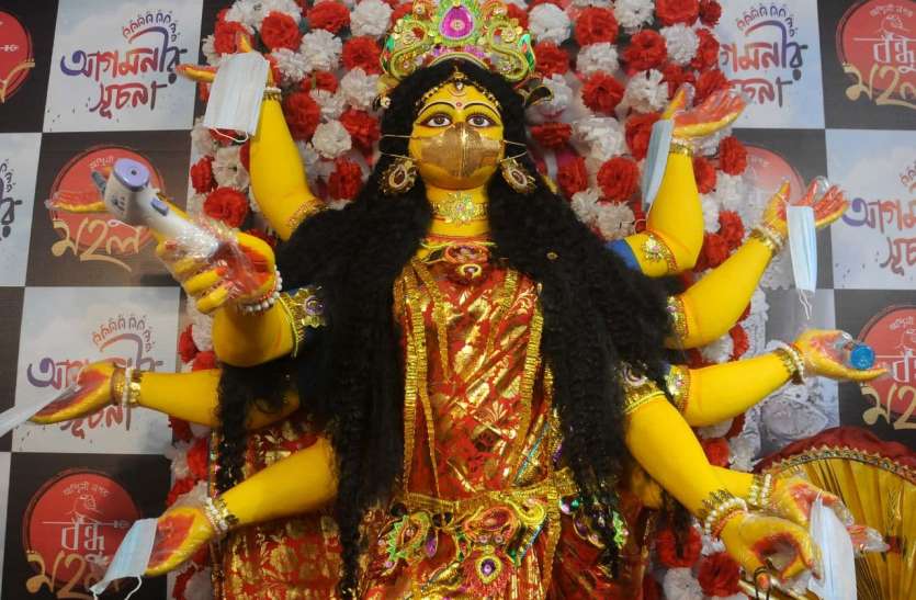 This pandal of Kolkata is also in the headlines for this reason