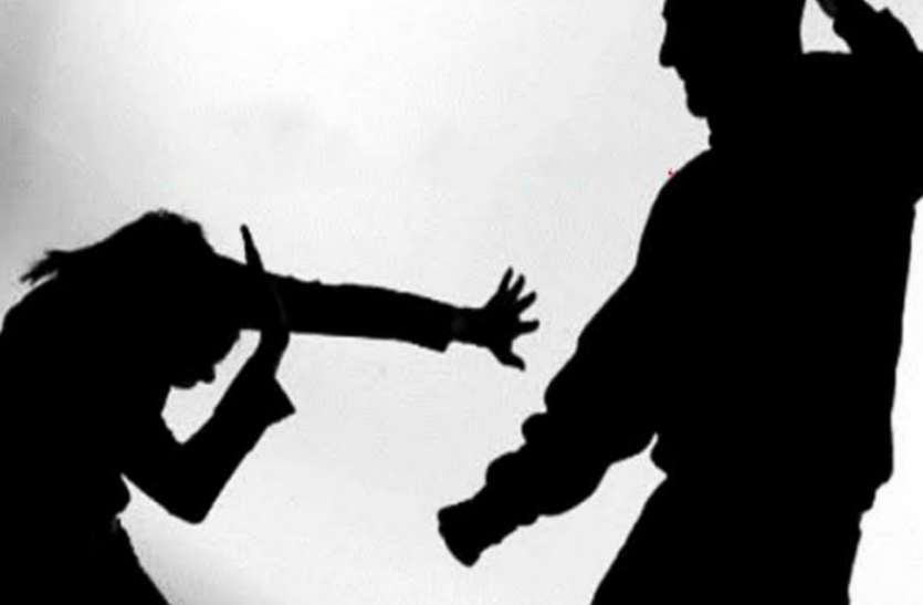 प्रकार कोई पत्नी को घर से निकालता है, जैसा इसने निकाला इस प्रकार कोई पत्नी को घर से निकालता है, जैसा इसने निकाला, मामला पुलिस के पास पहुंचा