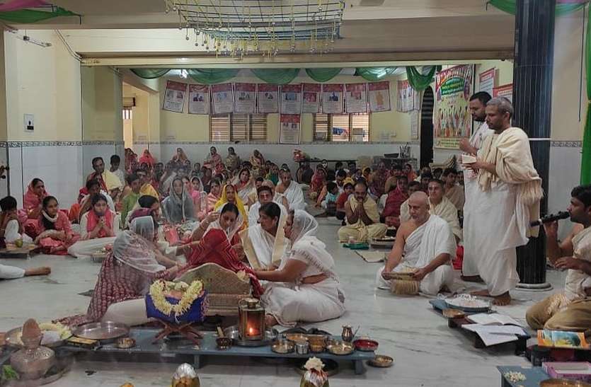 तप,ध्यान करने से बढ़ता है पुण्य-आचार्य महेन्द्रसागर तप,ध्यान करने से बढ़ता है पुण्य-आचार्य महेन्द्रसागर