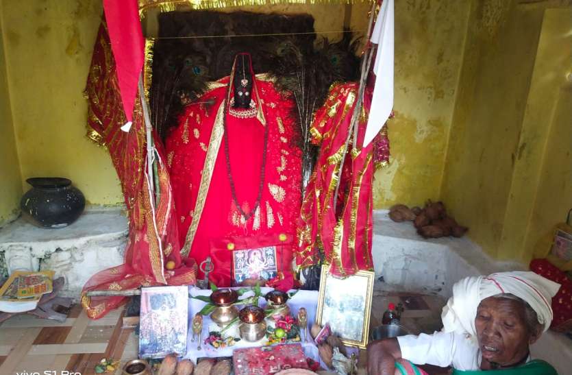माता शताक्षी के दरबार में फल भेंट करने से होती है मुराद पूरी माता शताक्षी के दरबार में फल भेंट करने से होती है मुराद पूरी