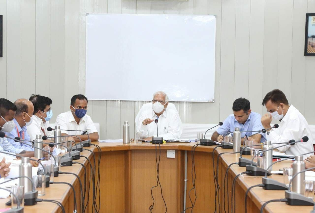 यूरिया, डीएपी को लेकर नवंबर आखिर में भोपाल की परीक्षा, 70 हजार किसानों को एक साथ पड़ेगी जरूरत, अभी 4 मीट्रिक टन कम, आगे क्या होगा