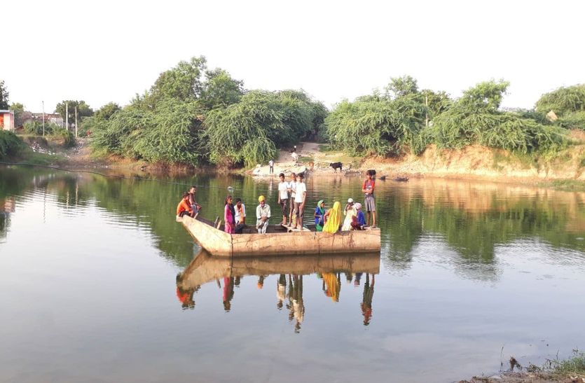 BUNDI : बरूंधन गांव में घोड़ा पछाड़ नदी पर बनेगा ग्रामीणों के सपनों का लक्ष्मण झूला