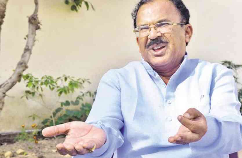 कोरोना की तरह डेंगू को भी फैलने से रोकने में कांग्रेस सरकार पूरी तरह विफल-देवनानी कोरोना की तरह डेंगू को भी फैलने से रोकने में कांग्रेस सरकार पूरी तरह विफल-देवनानी