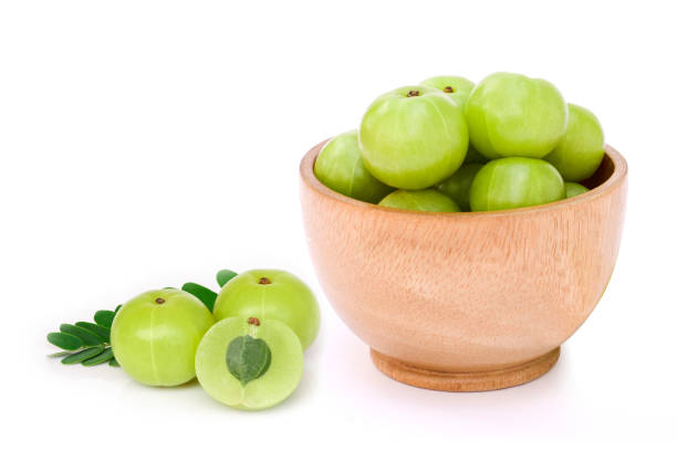 Side Effects of Amla: अगर आप भी आंवले का अधिक सेवन करते हैं तो जानिए इनके नुकसान के बारे में