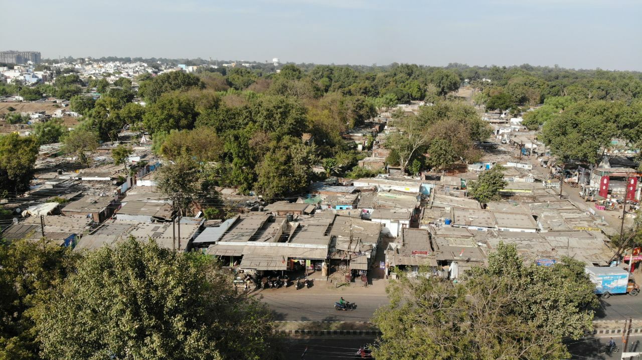 100 रुपए के स्टाम्प पर हो रहे सौदों ने बिगाड़ी शहर की सूरत, मास्टर प्लान में बड़ा रोड़ा, शहर की प्राइम लोकेशन पर ही बसी हैं 45 हजार से ज्यादा झुग्गी