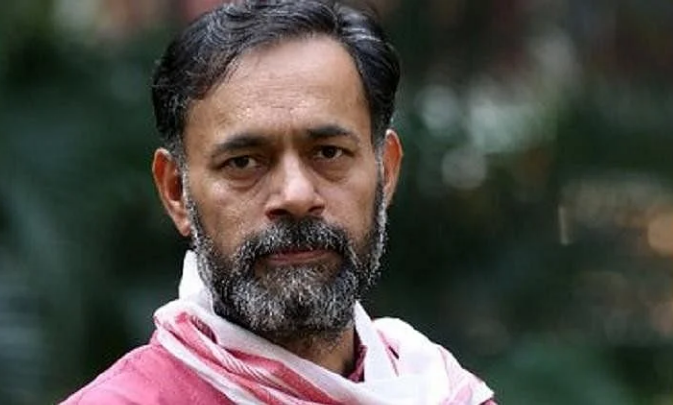 Yogendra Yadav suspended from Sanyukt Kisaan Morcha for a month