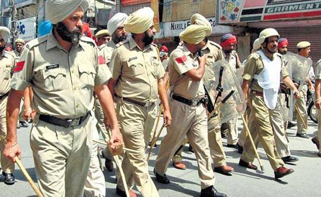 army man contact with isi, punjab police arrested