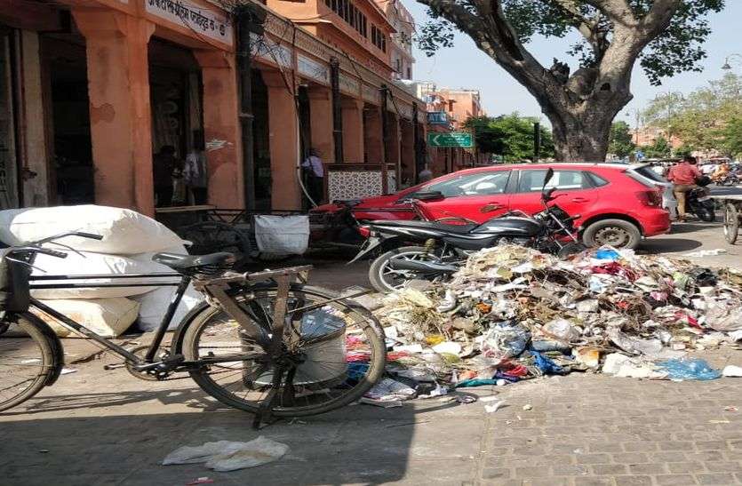 Heritage Municipal Corporation दिवाली सजावट के बीच बाजारों में 'कचरा' Heritage Municipal Corporation दिवाली सजावट के बीच बाजारों में 'कचरा'