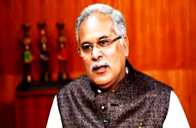 देख लीजिए मुख्यमंत्री जी, ये है आपके गृह जिले के गड्ढों और धूल से पटा नेशनल हाइवे, कंपनी न सड़क बना रही न दे रही नोटिस का जवाब