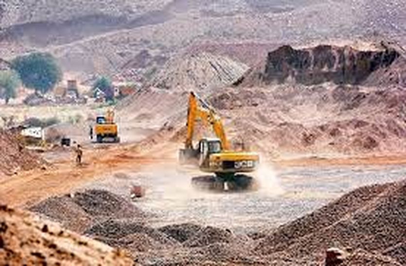 Action on mining mafia in Sarmathura area, 6 vehicles seized