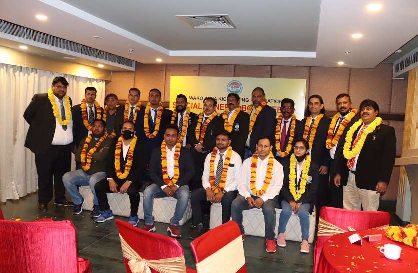किक बॉक्सिंग फैडरेशन के राष्ट्रीय अध्यक्ष निर्वाचित हुए जयपुर के अनिल कल्याण किक बॉक्सिंग फैडरेशन के राष्ट्रीय अध्यक्ष निर्वाचित हुए जयपुर के अनिल कल्याण