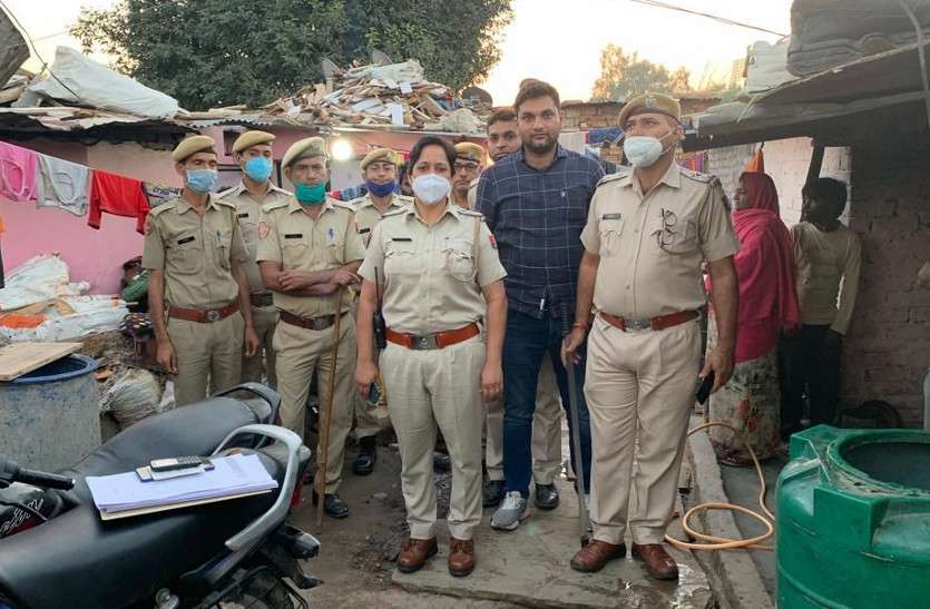 police_raid.jpg दिवाली से पहले जयपुर पुलिस का ऑपरेशन 'धमाका', 55 जगह छापेमारी