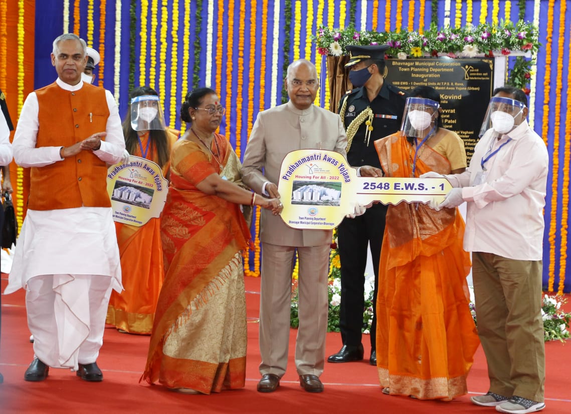 Gujarat: राष्ट्रपति ने प्रधानमंत्री आवास योजना के नवनिर्मित 1088 आवासों का किया लोकार्पण