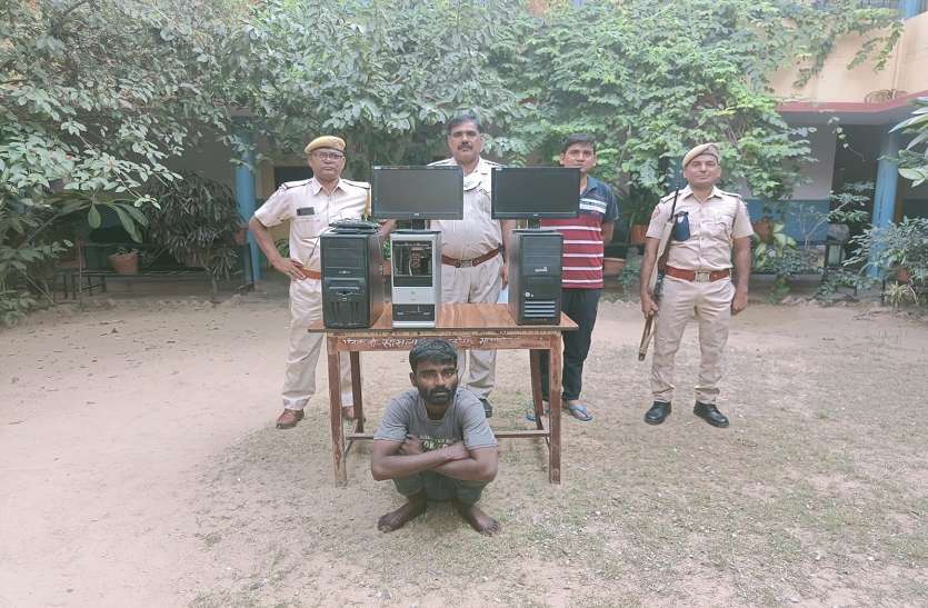 स्कूल में चोरी करने वाले तीन शातिर नकबजन गिरफ्तार