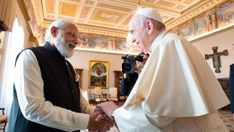 pmmodi-pope.jpeg