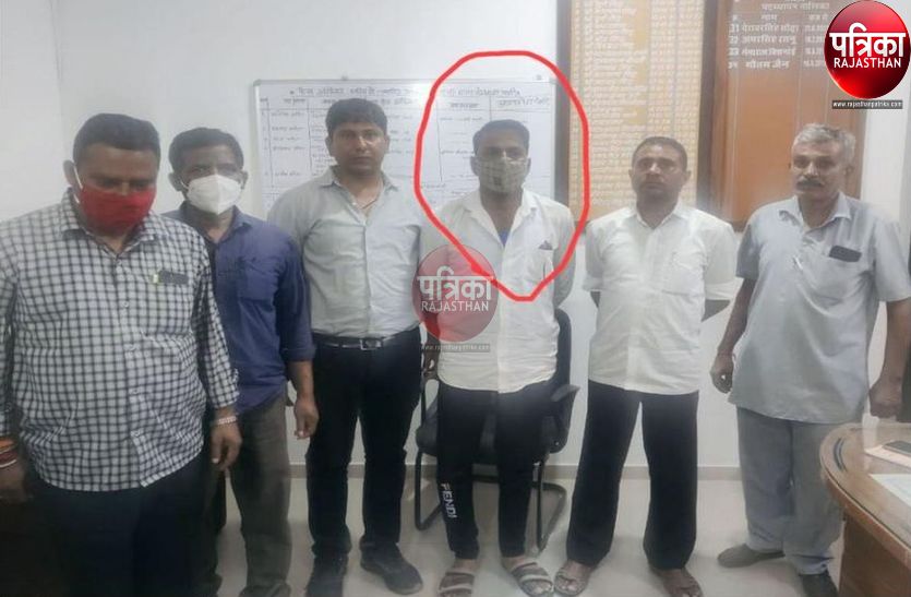 कोतवाली थाने का एएसआइ आठ हजार रुपए रिश्वत लेते गिरफ्तार