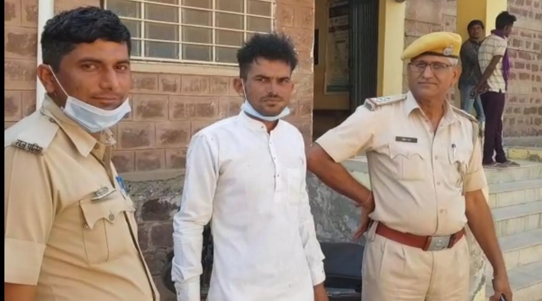 आरोपी गिरफ्तार, दो दिन पर पीसी के आदेश