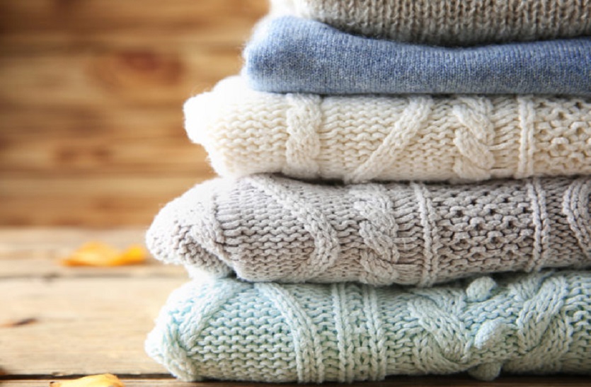 : सर्दियों के कपड़े में पहले से चमक बनाए रखने के लिए अपनाएं ये घरेलू नुस्खे