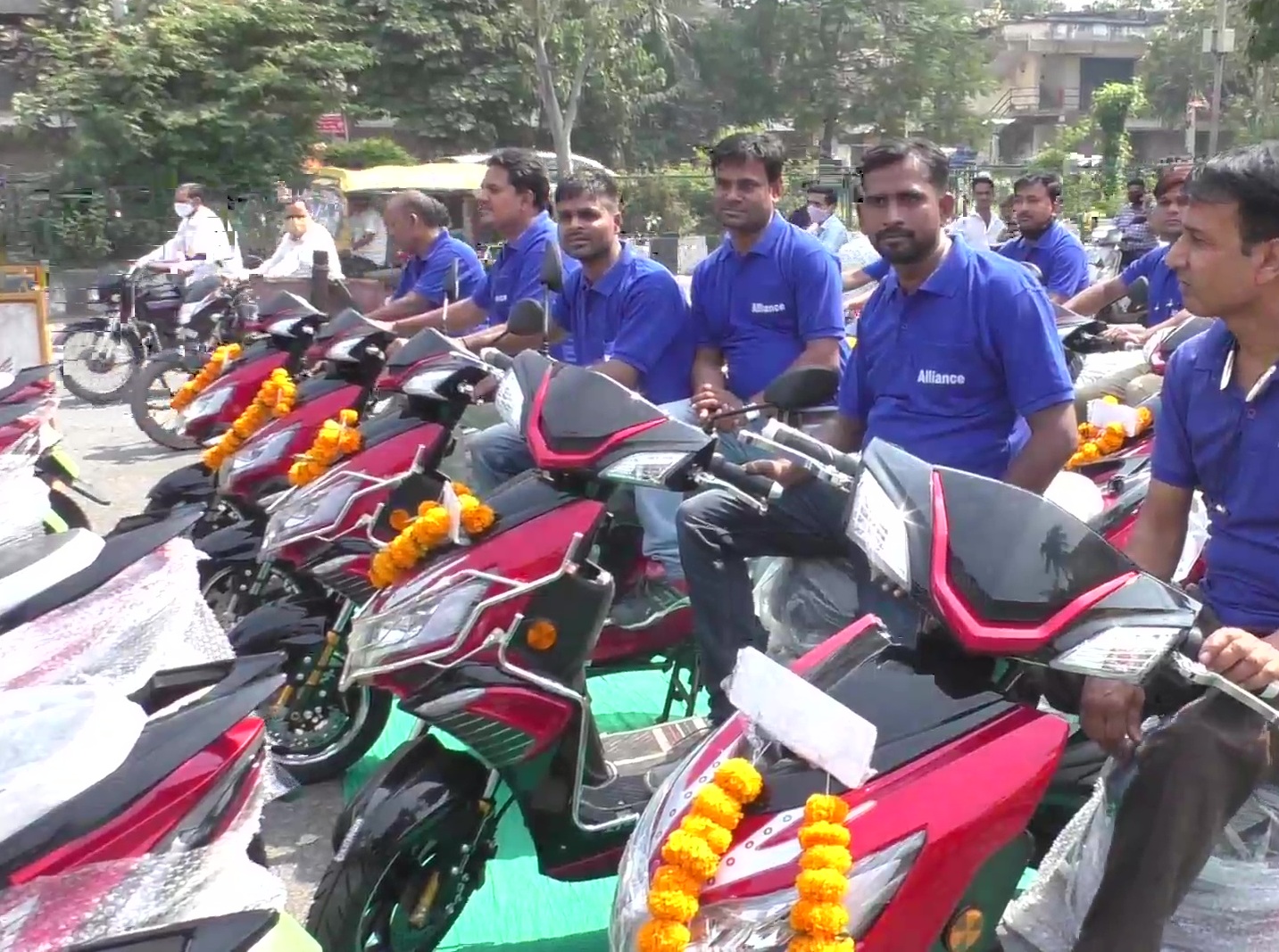 surat company gift electric scooters to employees on diwali