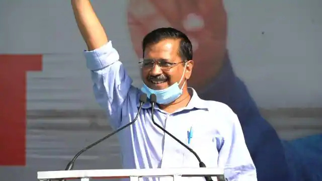 kejriwal announce rs 3000 per month unemployed allowance in goa
