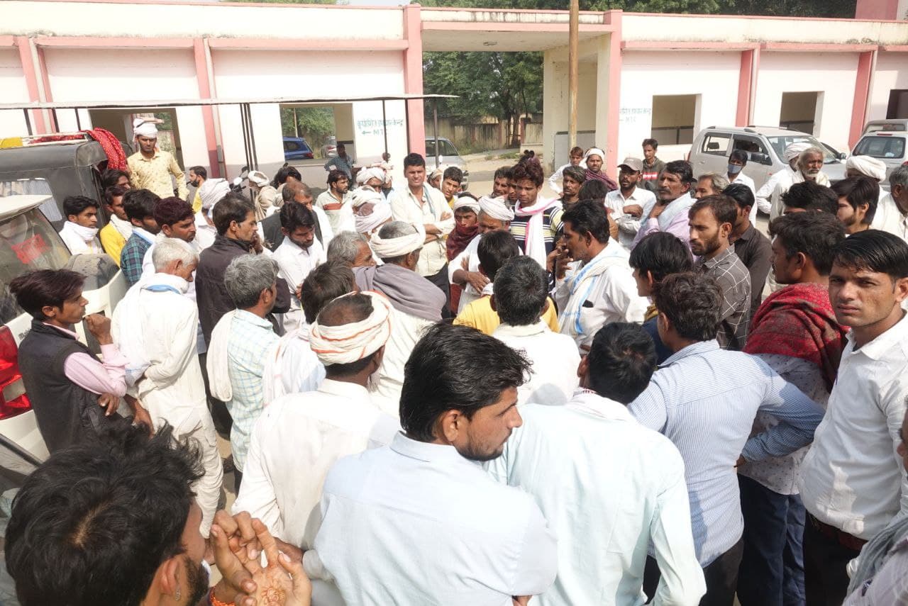 मारपीट की घटना के बाद घायल के भाई ने कुएं में कूदकर दी जान