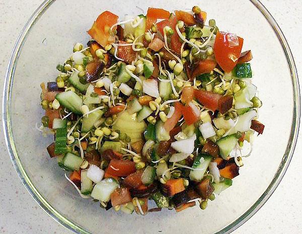 Protein Salad For Weight Loss Paneer And Sprouts Salad | Sprouts And Paneer Salad: तेजी से वजन घटाने में मददगार है ये हाई-प्रोटीन सलाद | Patrika News
