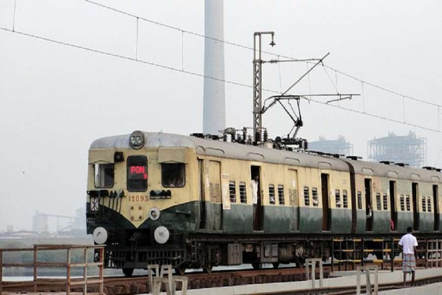 Heavy rain continues in Chennai, few trains services suspended