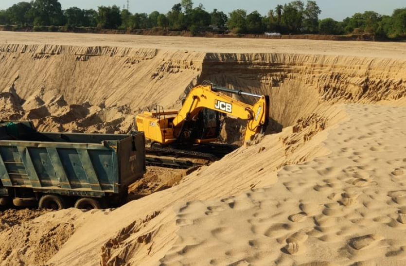 supreme court allows sand mining in Rajasthan Rajasthan में बजरी खनन पर 'सुप्रीम' फैसला, चार साल से बंद बजरी खनन से हटी रोक