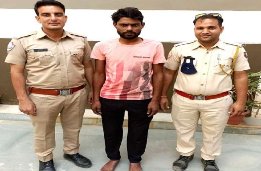 युवक का अपहरण कर कार लूटने के मामले में फरार बदमाश गिरफ्तार युवक का अपहरण कर कार लूटने के मामले में फरार बदमाश गिरफ्तार