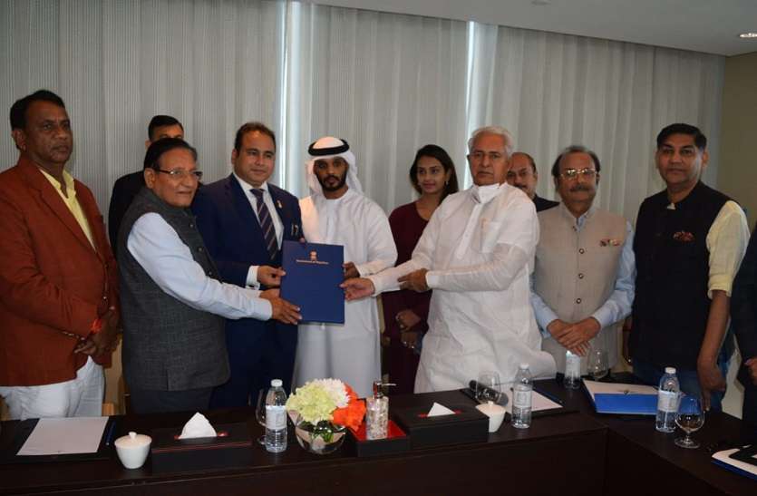 दुबई एक्सपो में 37828 करोड़ रुपए के एमओयू और एलओआई पर हुए हस्ताक्षर दुबई एक्सपो में 37828 करोड़ रुपए के एमओयू और एलओआई पर हुए हस्ताक्षर