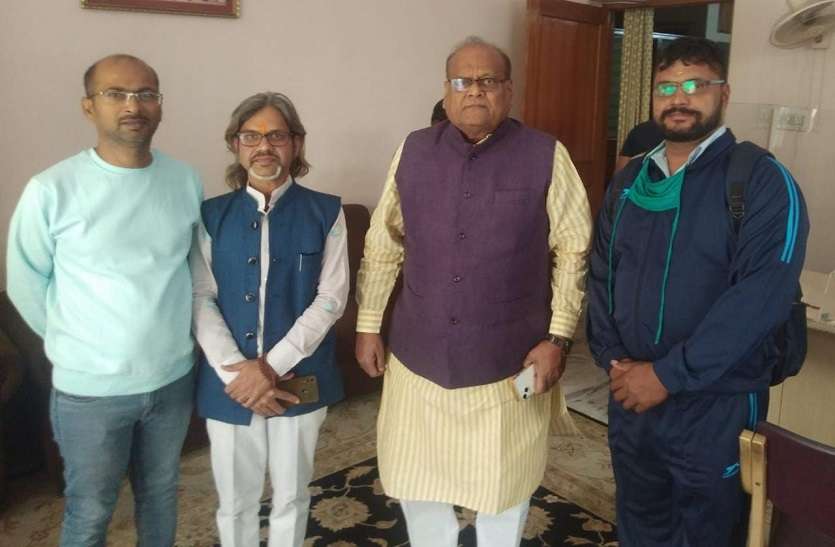 शिक्षामंत्री को बर्खास्त करें मुख्यमंत्री: सराफ शिक्षामंत्री को बर्खास्त करें मुख्यमंत्री: सराफ
