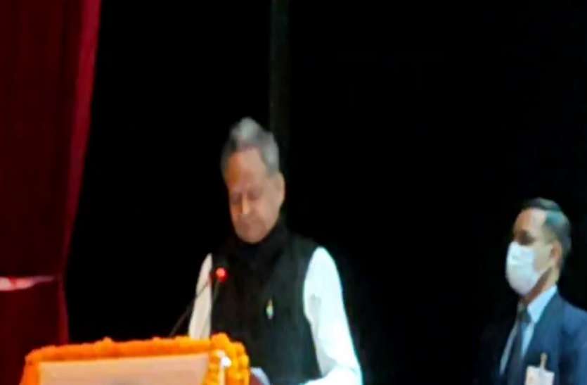 जिन अमित शाह ने मेरी सरकारी गिराने का प्रयास किया, उन से भी बात करता हूं.सीएम गहलोत जिन अमित शाह ने मेरी सरकारी गिराने का प्रयास किया, उन से भी बात करता हूं.सीएम गहलोत