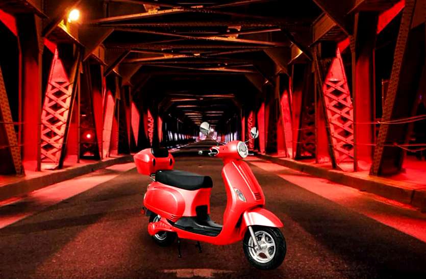 one_moto_electric_scooter-amp.jpg