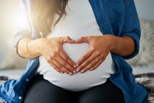 Women Health: आइए जानते हैं प्रेग्नेंसी में गर्भवती महिलाओं को क्या खाना चाहिए और क्या नहीं
