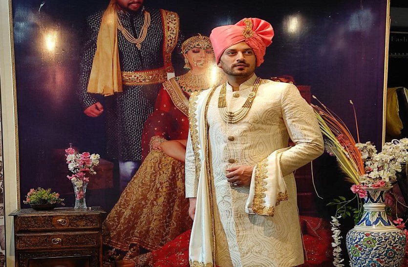 ग्रूम की पसंद बनी रजवाड़ी, राजस्थानी और एथनिक शेरवानी, डिजाइनर्स ने अकबर पैटर्न में किए एक्सपेरीमेंट