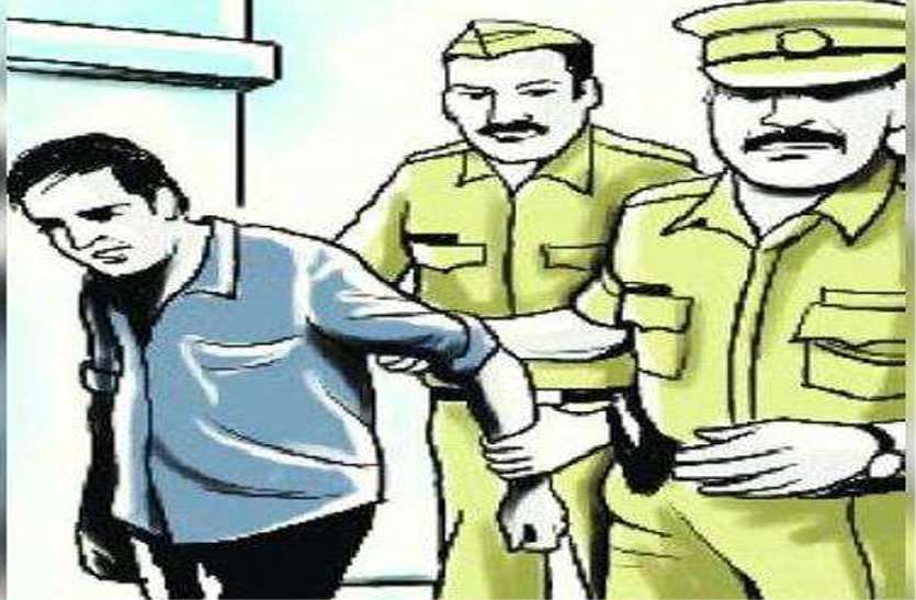 पुलिस कार्रवाई का भय दिखाकर ट्रक चालकों से वसूली करने वाले दो गिरफ्तार
