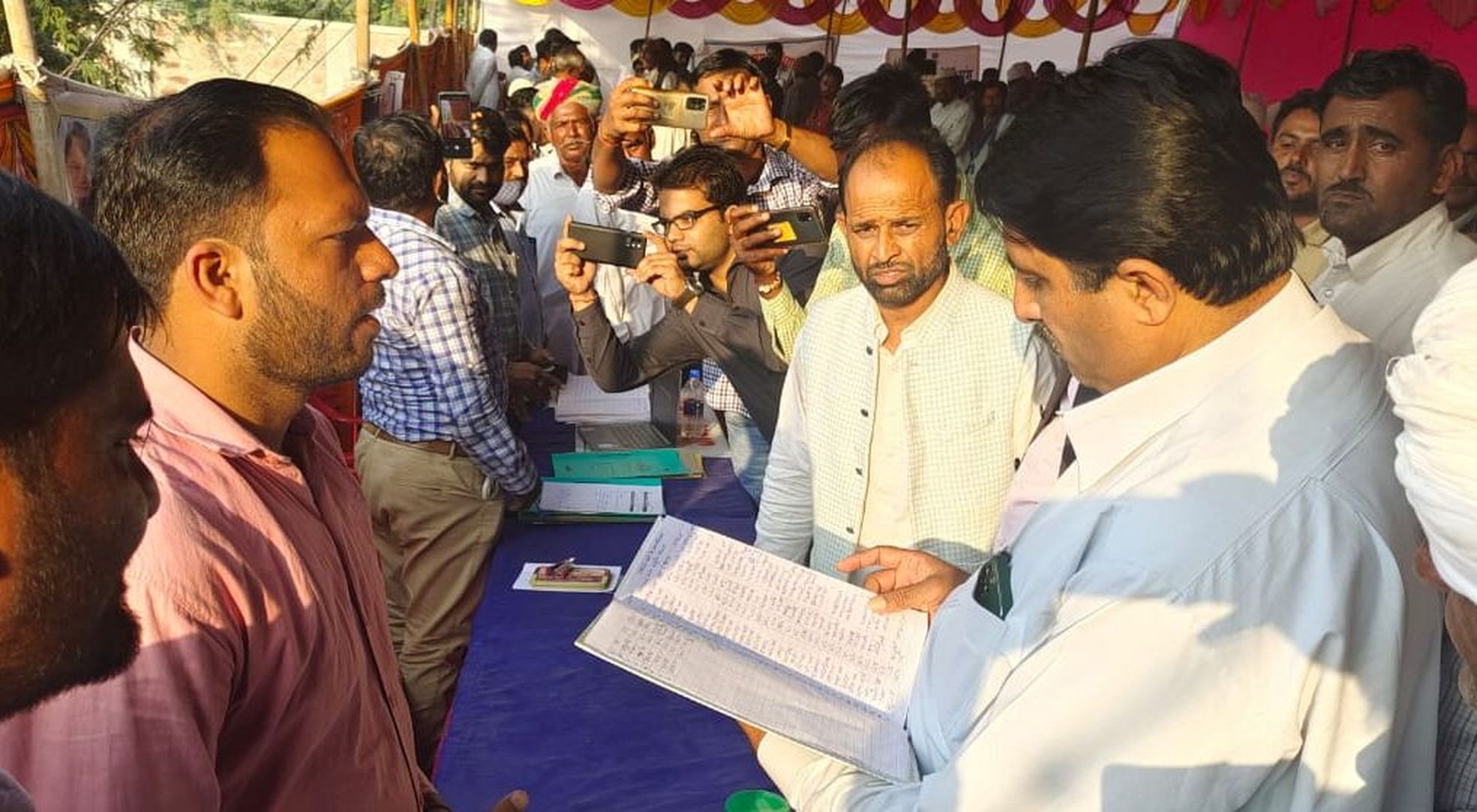 अतिक्रमण नहीं हटने पर करेंगे शिविर का बहिष्कार