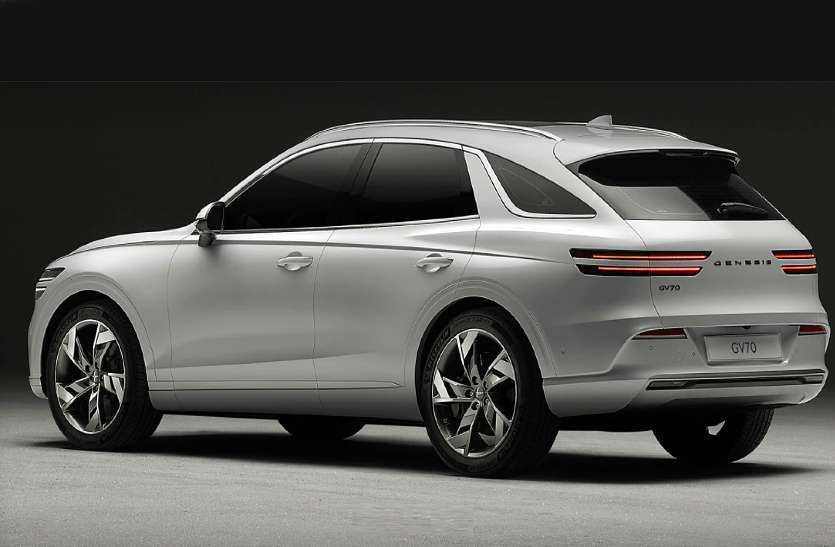 genesis_gv70_electric_suv_-_rear-amp.jpg